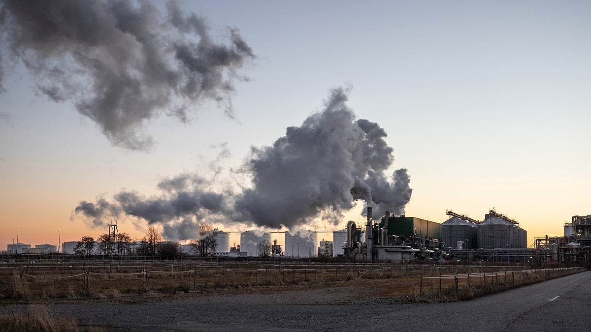 Scientists Link Major Carbon Emitters To Worsening Heat Waves