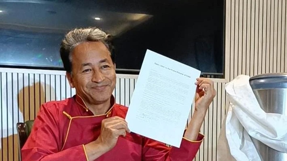 Sonam Wangchuk’s Spouse Strikes Supreme Court docket To Search His Launch From Jodhpur Jail Sonam Wangchuk’s Spouse Strikes Supreme Court docket To Search His Launch From Jodhpur Jail