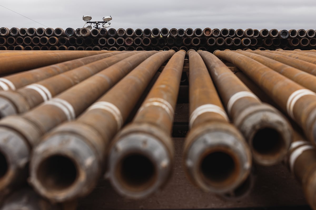 Oil Prices Hold Three-Day Gain With Trump's Next Russia Move In Focus