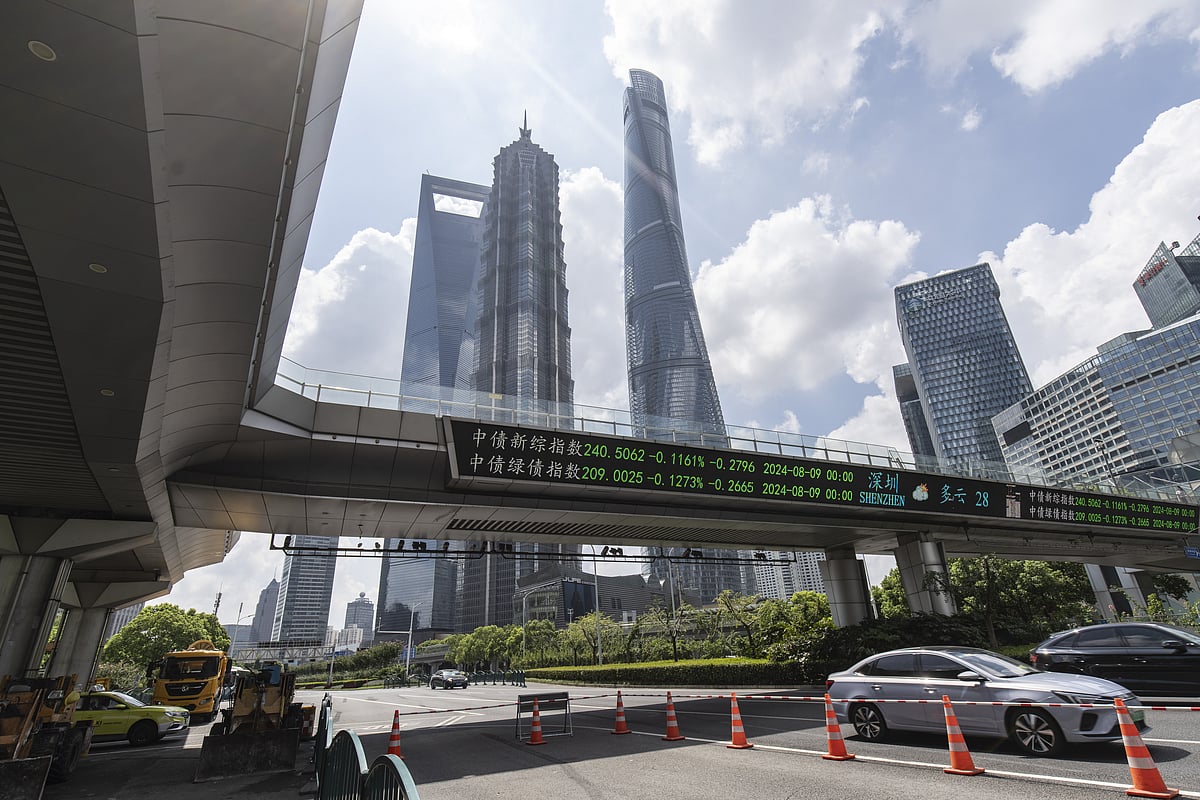 Asian Stocks Slip As Investors Await Fed Decision: Markets Wrap