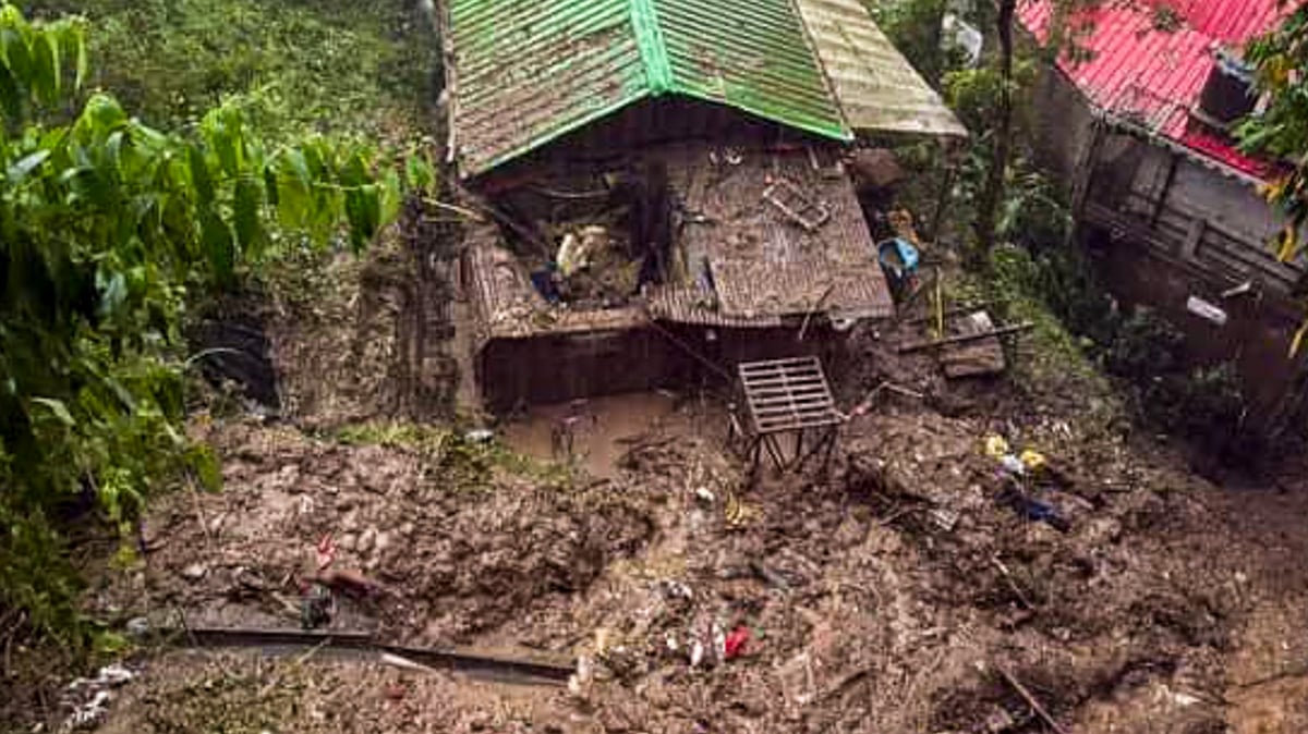 <div class="paragraphs"><p>Darjeeling: Damaged portion of houses following landslides due to heavy rains, in Darjeeling, Sunday, Oct. 5, 2025. (NDRF via PTI Photo)</p></div>