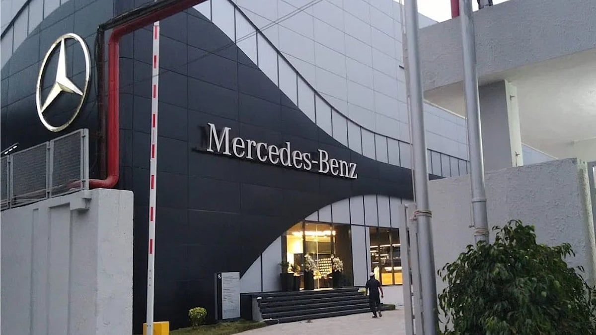 Slavery Contract: Stunned Reddit User On People 'Buying Rs 80 Lakh Mercedes With Rs 2 Lakh Salary'