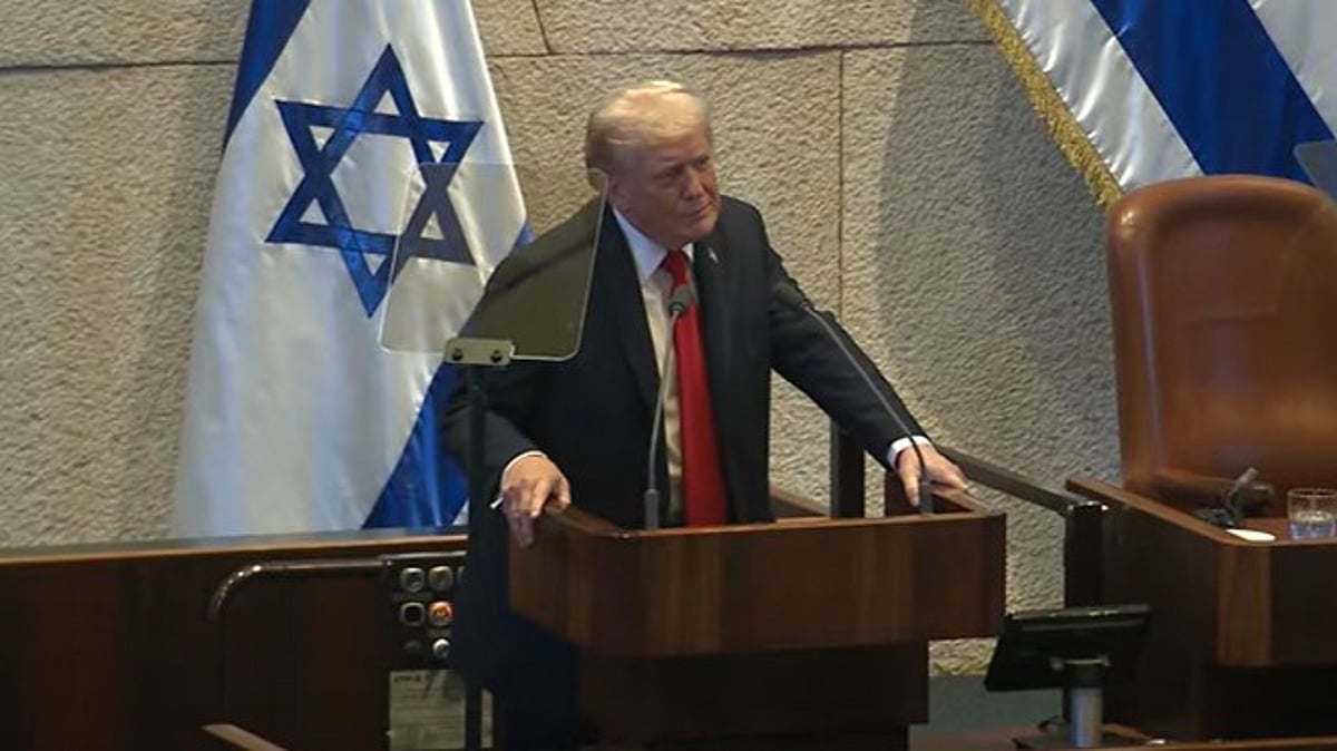 Trump's Speech Disrupted As Protesters Storm Israel's Parliament | Watch