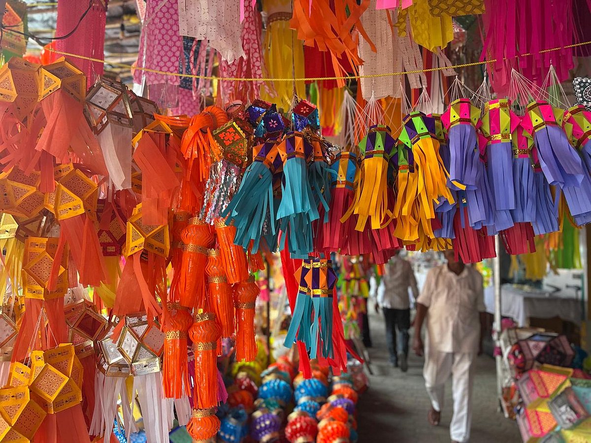 What A Stroll Through Mumbai's 'Kandil Gully' Tells You About The State Of The Economy