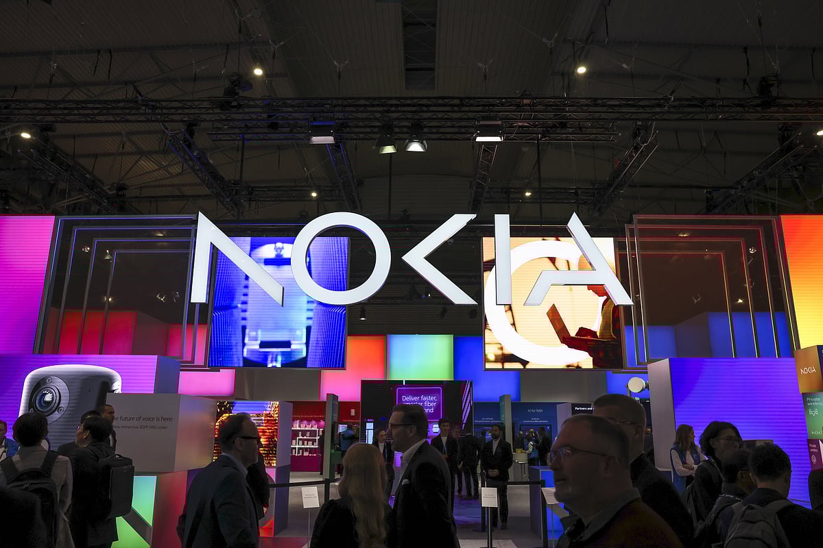 <div class="paragraphs"><p>Nokia will issue about 166 million shares to Nvidia at $6.01 apiece, giving Nvidia a 2.9% stake, the companies said in a statement on Tuesday. (Source: Bloomberg)</p></div>