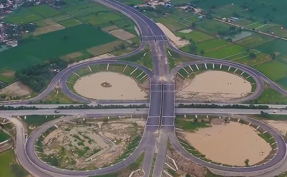 <div class="paragraphs"><p>Arial view of Jewar Airport. (Photo: Jewar Airport/X)</p></div>