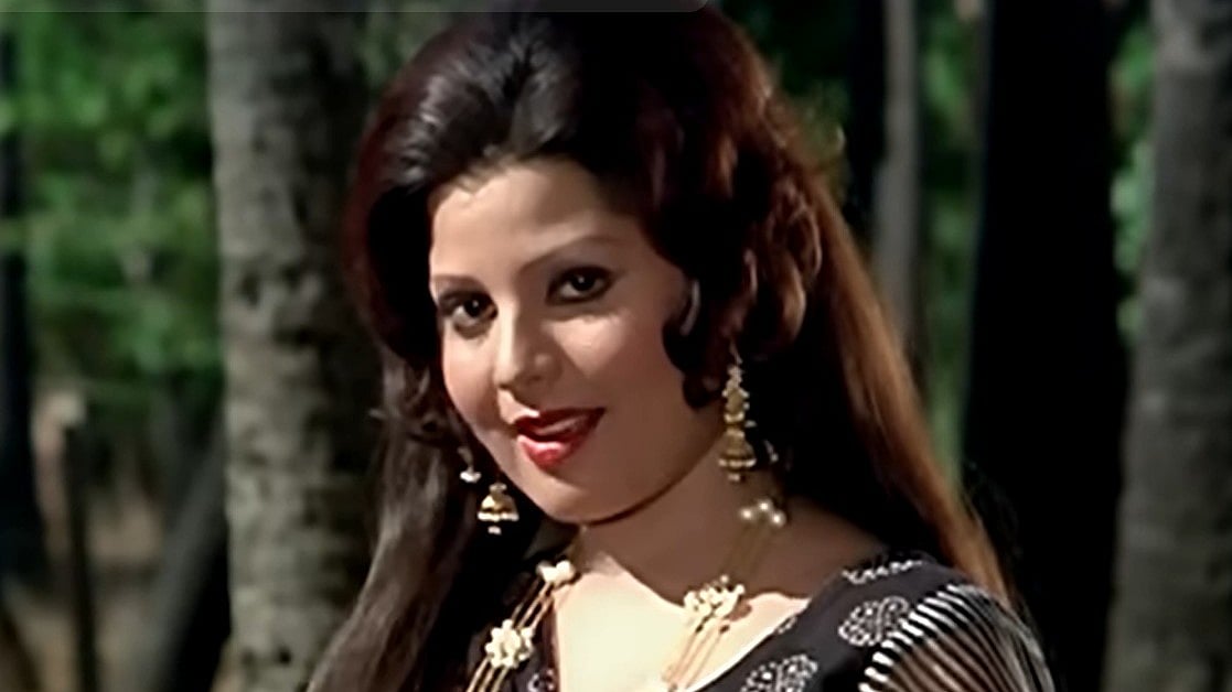 <div class="paragraphs"><p>Sulakshana Pandit in a still from the song&nbsp;Mujhe Pyar Mein Khat Kisine Likha. (Photo: Shemaroo Filmi Gaane/YouTube)</p></div>