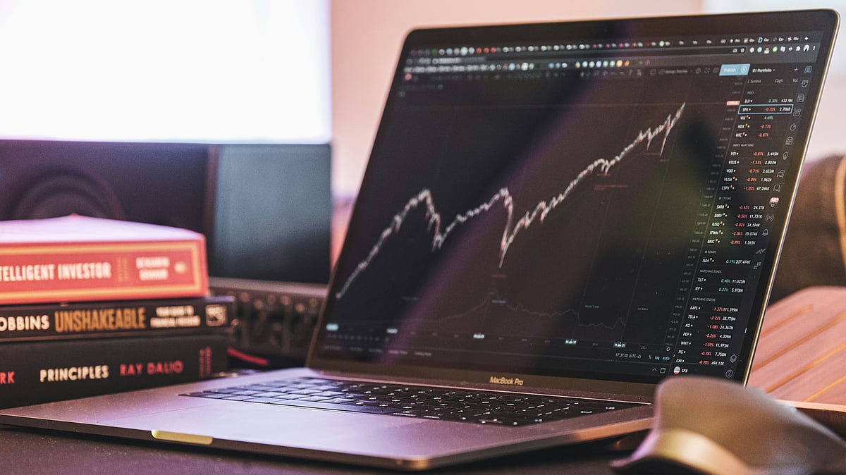 <div class="paragraphs"><p>Investing lump sum amounts once in a while can be a great way to supplement your investments.&nbsp; (Image: Unsplash)</p></div>