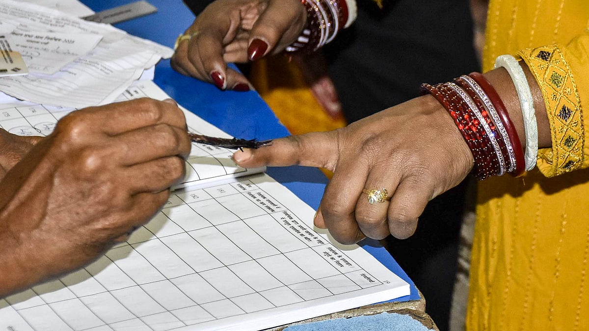 <div class="paragraphs"><p>Counting is underway for the Sikandra seat in Bihar, where HAM's Prafulla Kumar Manjhi is facing INC's Vinod Kumar (PTI Photo)</p></div>