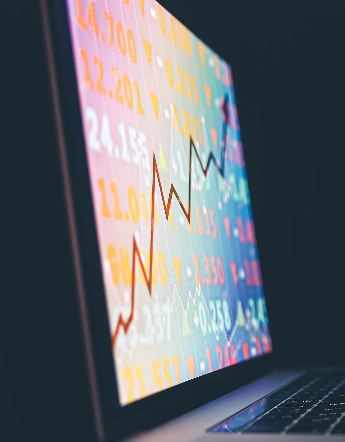 <div class="paragraphs"><p>HDFC Securities recommends 'Buy' rating for IGL, 'Add' for Voltas, Dilip Buildcon, Sonata Software, IRB Infra, 'Reduce' for Stylam, 'Sell' Deepak Nitrite shares  (Photo Source: freepik)</p></div>