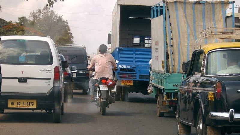 <div class="paragraphs"><p>The gas, supplied by Mahanagar Gas Ltd., fuels many of the autos and cabs operated by ride aggregating platforms like Uber and Ola, along with buses used for public transport. (Photo: Wikimedia Commons)</p></div>