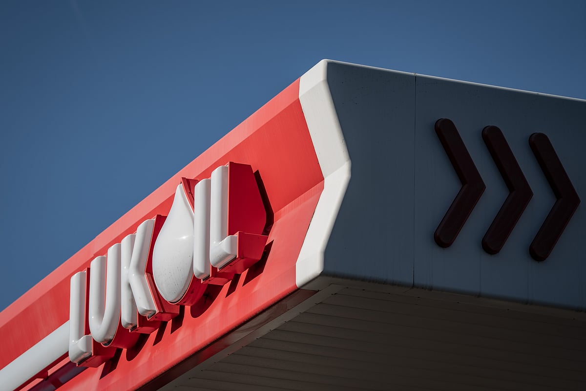 <div class="paragraphs"><p>A Lukoil sign at a gas station in Bucharest, Romania. (Photo: Ioana Moldovan/Bloomberg)</p></div>