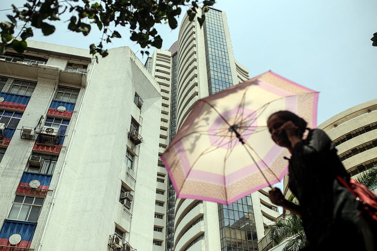 <div class="paragraphs"><p>With the Hang Seng index recently rising to four-year highs above 26,000, “we felt quite comfortable shifting our focus from China to India.” (Photo: Dhiraj Singh/Bloomberg)</p></div>