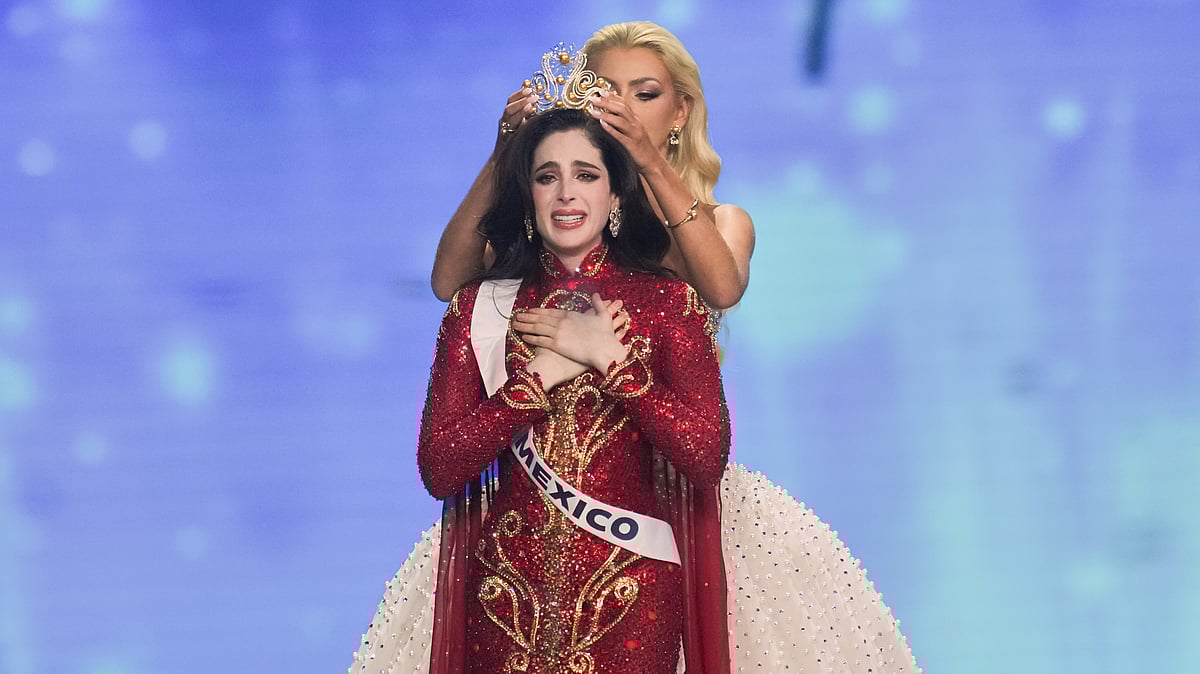 <div class="paragraphs"><p>Miss Mexico Fatima Bosch celebrates winning the 2025 Miss Universe pageant in Nonthaburi, north of Bangkok, in Nonthaburi province, Thailand on Friday, Nov. 21. (Photo: PTI)</p></div>