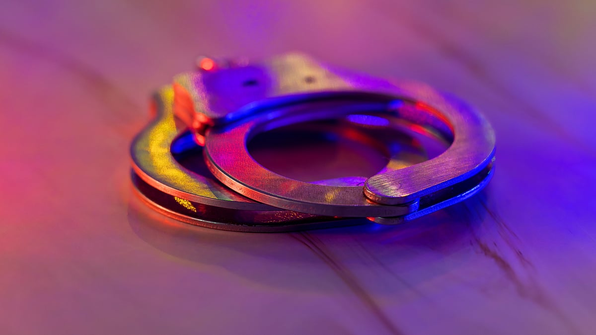 <div class="paragraphs"><p>The techie first bought a medicine, known as 'Devaraj Booti', for 1.6 lakh per gram exclusively from an Ayurveda medicine shop in Yeshwantpur, as instructed by Guruji. (Photo: Envato)</p></div>