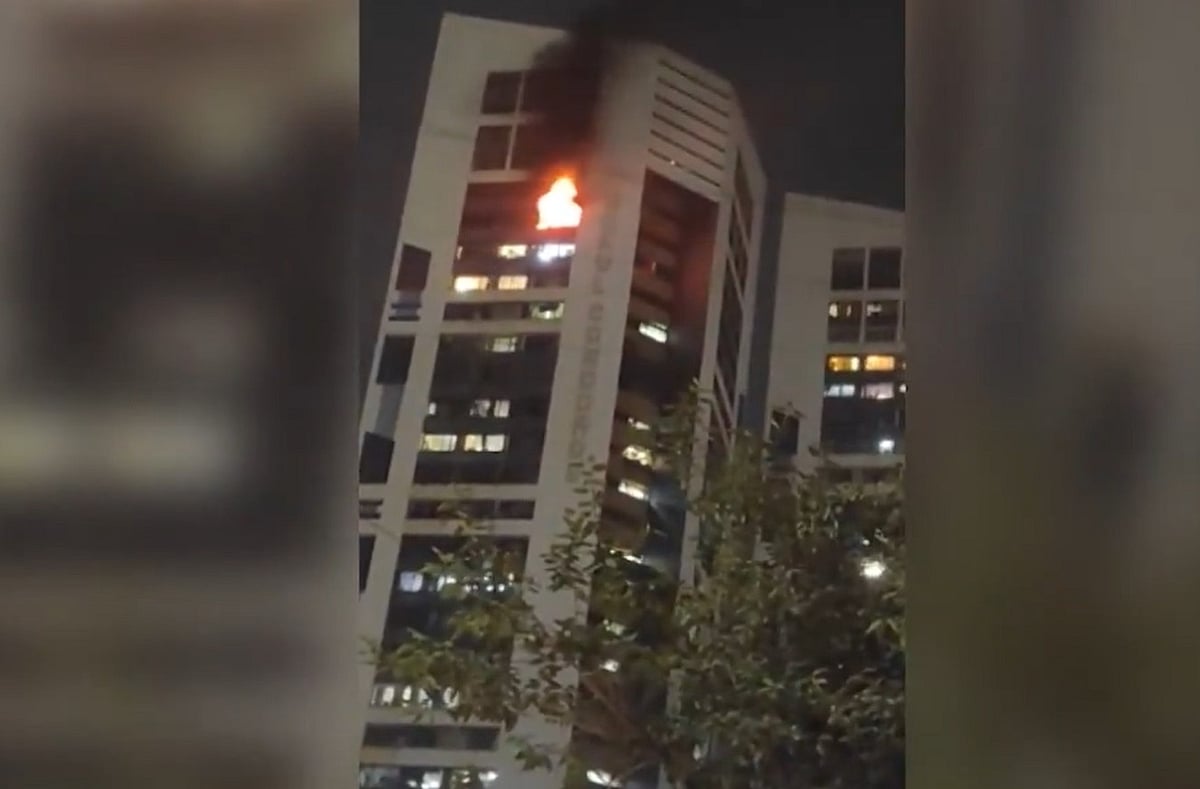Mumbai News: Fire Erupts On 28th Floor Of Kandivali High-Rise | Watch Video