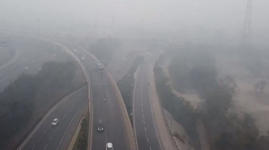 <div class="paragraphs"><p>Very dense fog was likely in Delhi  till around 8:30 a.m. (Photo: ANI)</p></div>