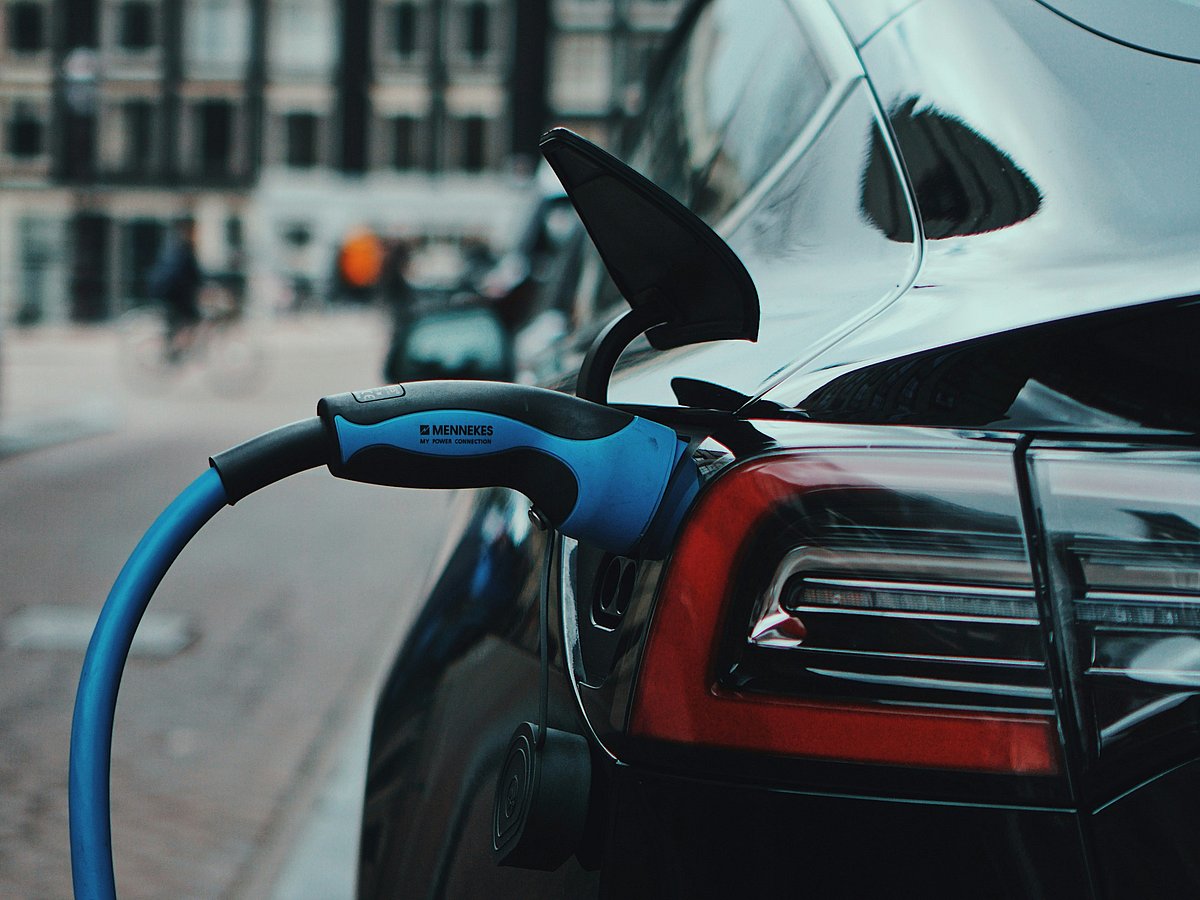 <div class="paragraphs"><p>Emissions from vehicles are a major contributor to PM2.5 and PM10 levels, and adoption of EVs would directly reduce the pollutant load, said the chief minister.</p><p>(Photo: Unsplash)</p></div>