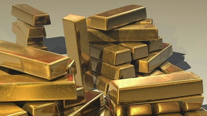 <div class="paragraphs"><p>Gold and silver prices are likely to maintain their upward momentum in 2026, driven by prospects of global rate cuts, safe-haven appeal and firm industrial demand. (Photo: Pexels)</p></div>