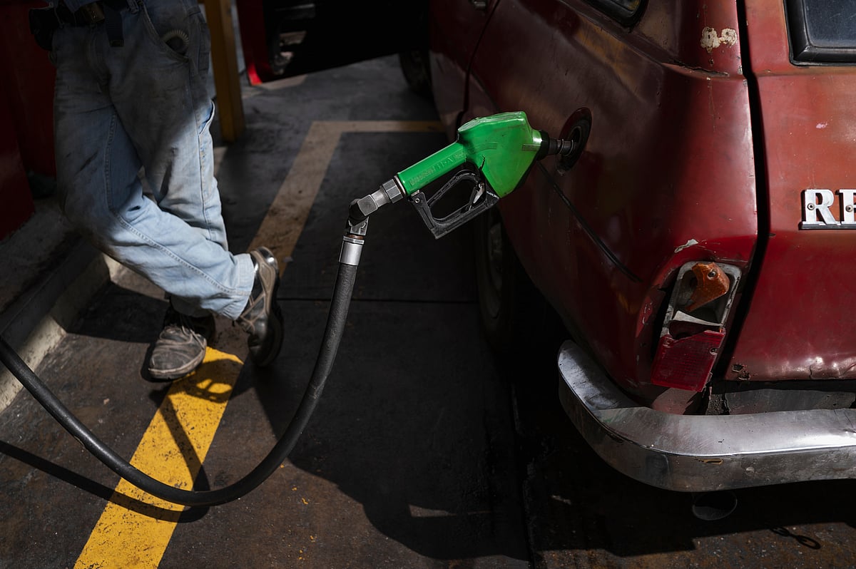 <div class="paragraphs"><p>Brent rose above $61 a barrel, while West Texas Intermediate was near $57. (Source: Bloomberg)</p></div>