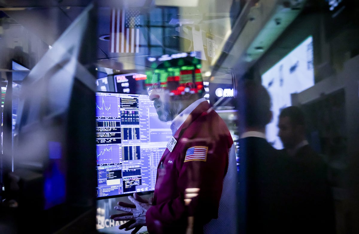 <div class="paragraphs"><p>A trader works on the floor of the New York Stock Exchange, on Nov. 21. (Photographer: Michael Nagle/Bloomberg)</p></div>