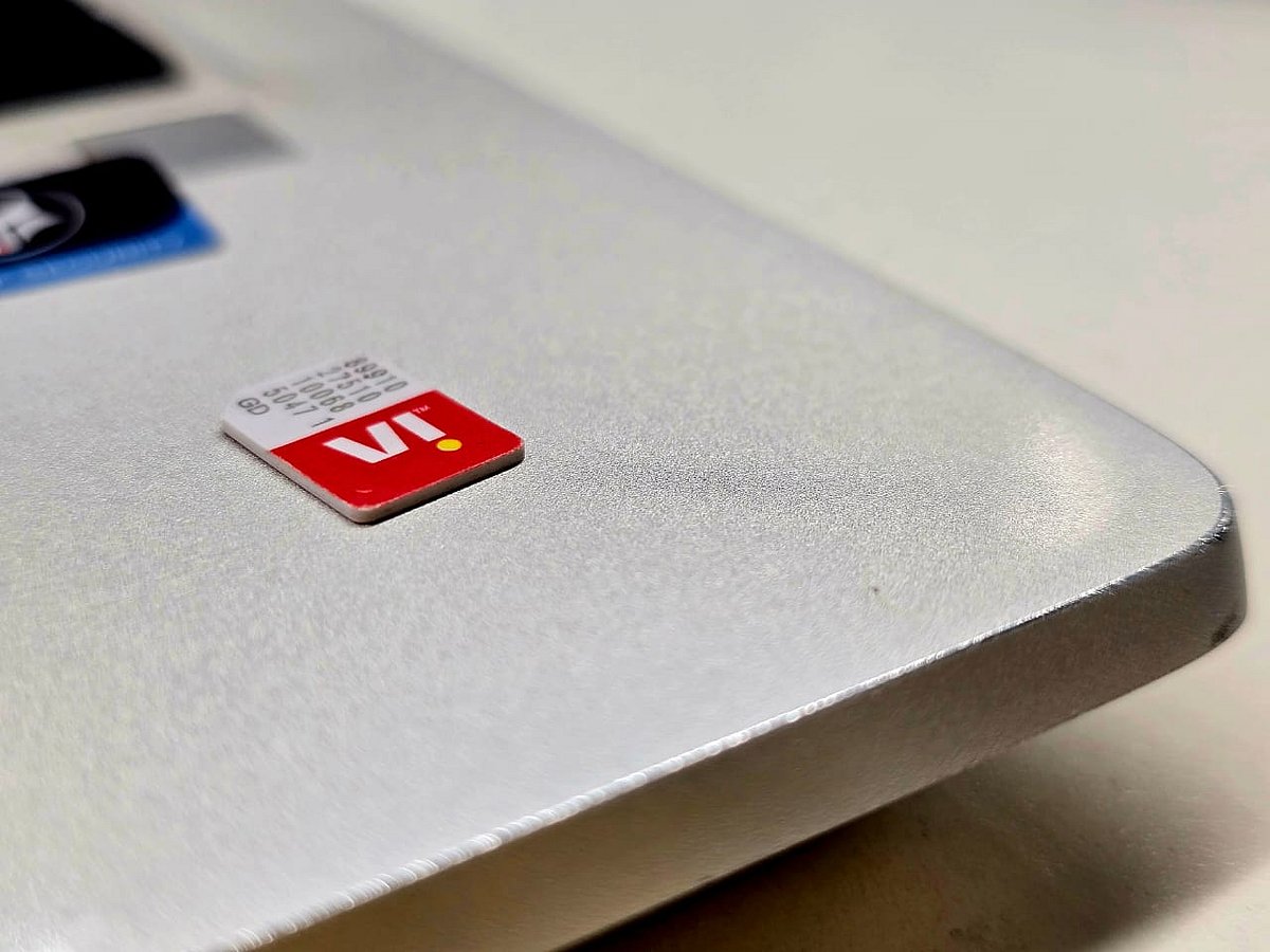 <div class="paragraphs"><p>Balance sheet of Vodafone Idea, though, remains bloated, with its business firmly below competitors such as Jio and Bharti Airtel. (Photo: NDTV Profit)</p></div>