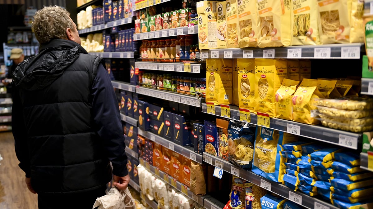 <div class="paragraphs"><p>Pasta boxes on a shelf at a supermarket in Turin. Photographer: Stefano Guidi/Getty Images Europe.&nbsp;</p></div>