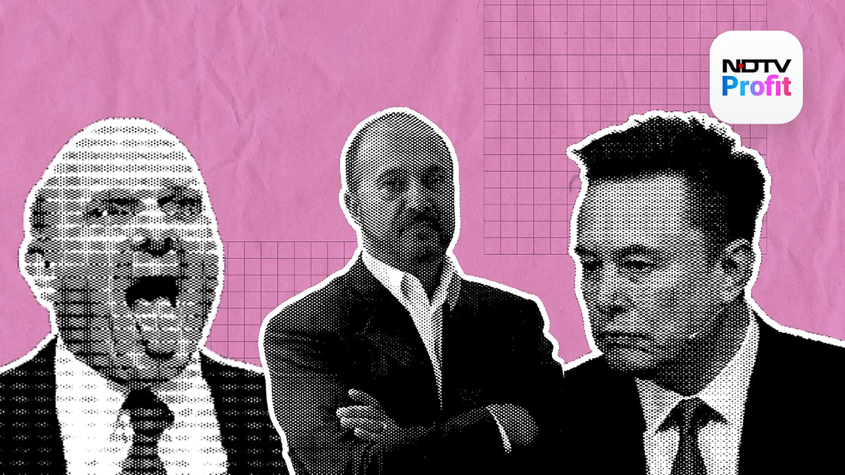 <div class="paragraphs"><p>(L-to-R) Steve Ballmer, John Antioco and Elon Musk  (Image: NDTV Profit)</p></div>