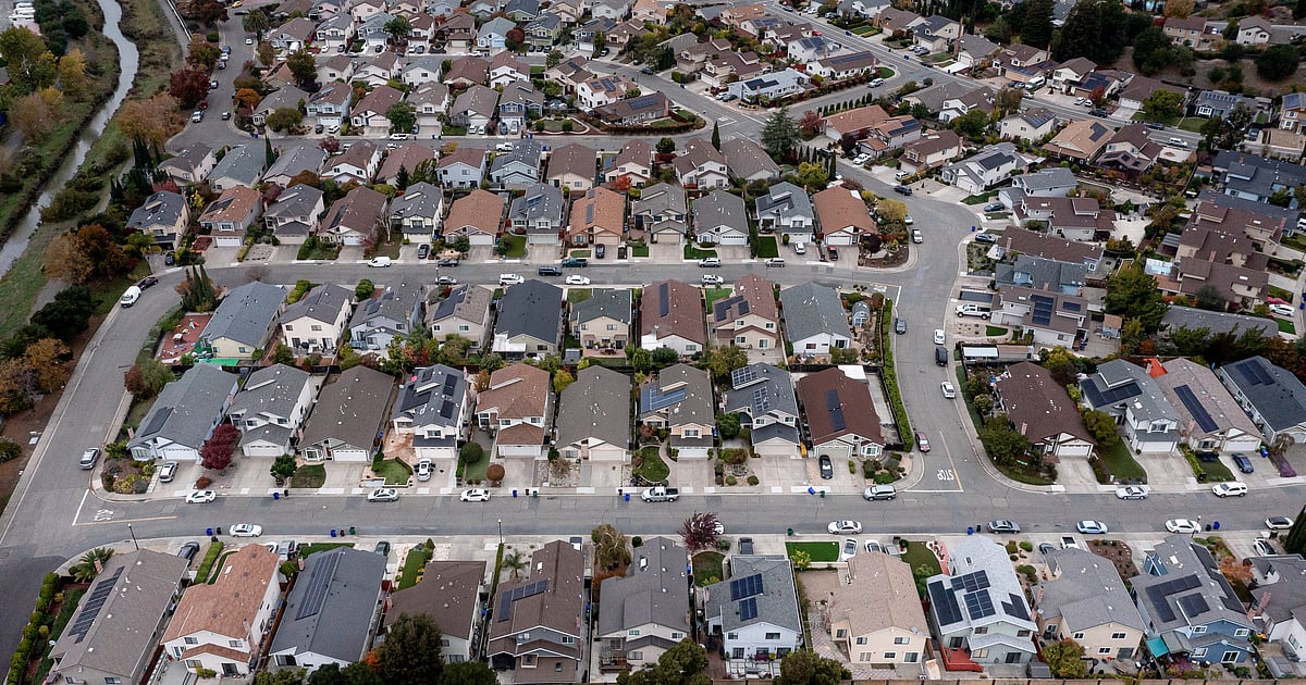 Trump To Ban Institutional Investors From Buying Single-Family Homes Trump To Ban Institutional Investors From Buying Single-Family Homes