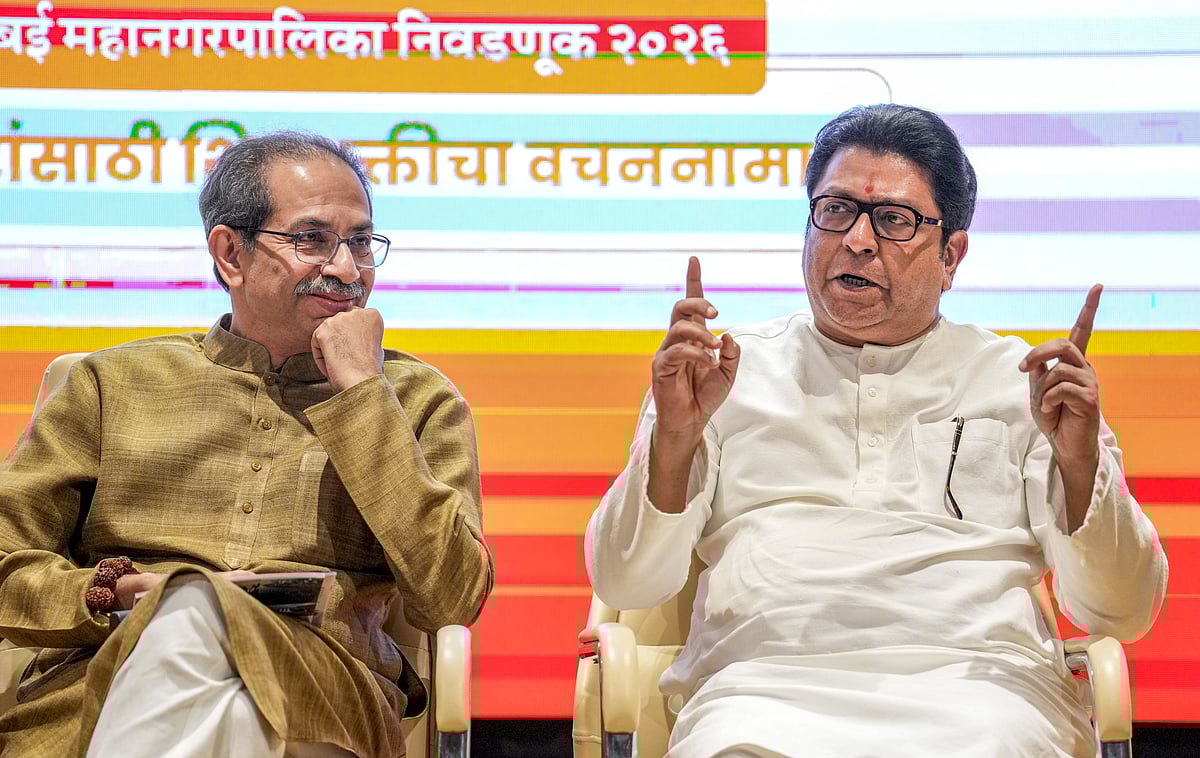<div class="paragraphs"><p>Mumbai: Shiv Sena (UBT) chief Uddhav Thackeray, left, and Maharashtra Navnirman Sena (MNS) chief Raj Thackeray during a press conference regarding the release of their alliance manifesto for the upcoming civic polls, at Sena Bhavan, in Mumbai on Sunday, Jan. 4, 2026. (Photo: PTI)</p></div><div class="paragraphs"></div><div class="paragraphs"><p><br></p></div>
