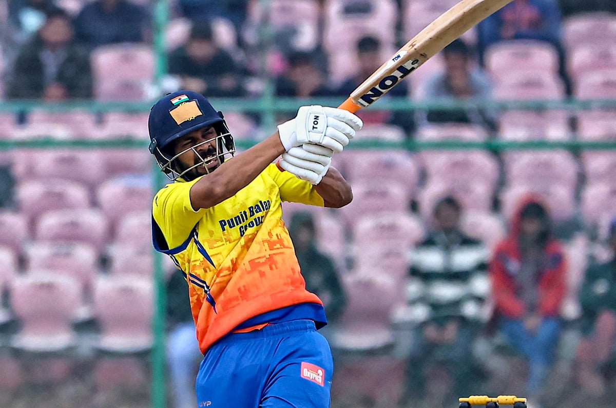 <div class="paragraphs"><p>Maharashtra's captain Ruturaj Gaikwad plays a shot during the Vijay Hazare Trophy 2025-26 cricket match between Maharashtra and Mumbai, at Sawai Mansingh Stadium, in Jaipur, Saturday, Jan. 3, 2026. (PTI Photo)</p></div>