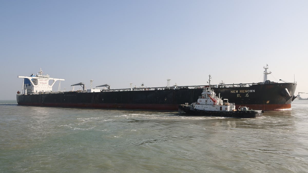 Adani Ports' Mundra Berths Nation's First Fully Laden Very-Large Crude Carrier