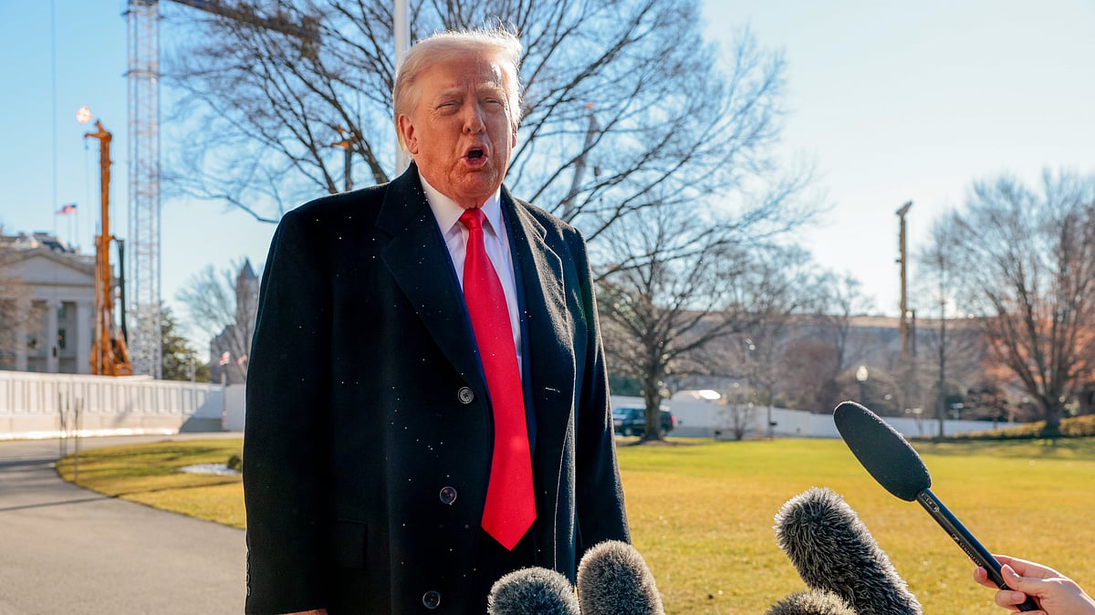 <div class="paragraphs"><p>US President Donald Trump at the White House before boarding Marine One in Washington on Jan. 13. (Photographer: Shwan Thew/EPA/Bloomberg)</p></div>