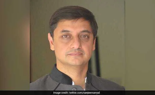 छात्रों का सिविल सेवा परीक्षा के लिए पांच से आठ साल की तैयारी ‘युवा ऊर्जा की बर्बादी’: सान्याल