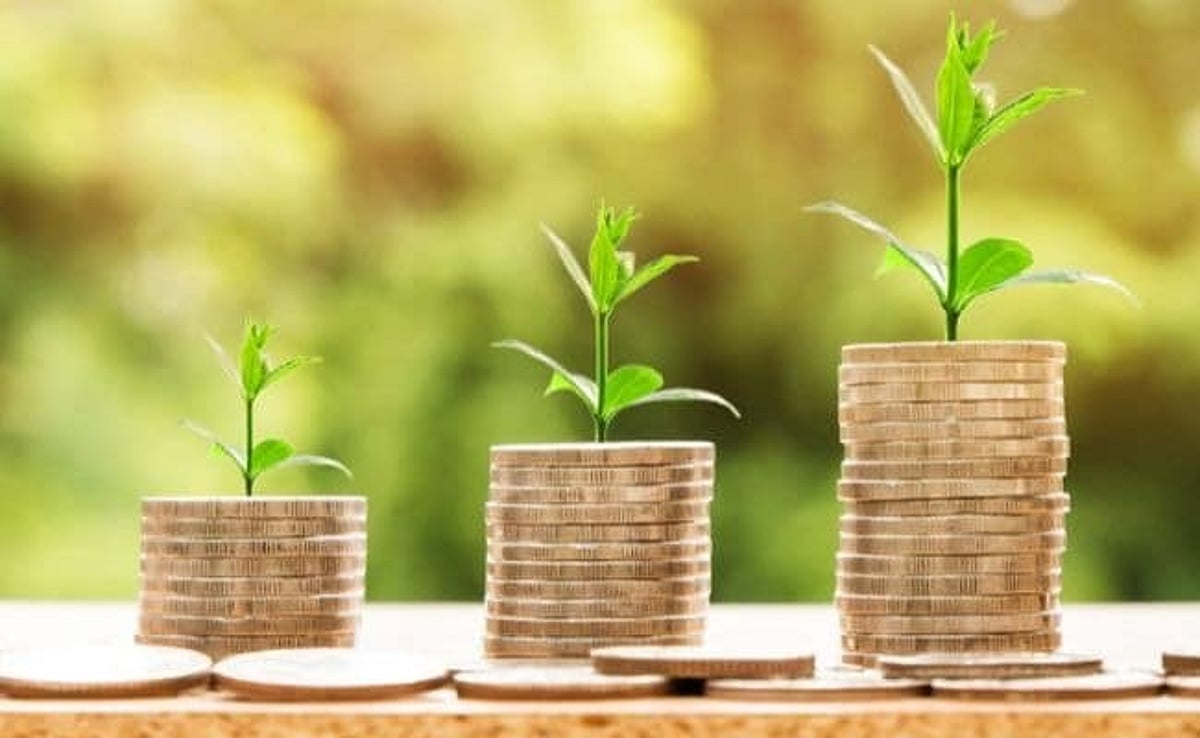 Savings Account vs Liquid Mutual Fund: Where Should You Park Idle Cash?