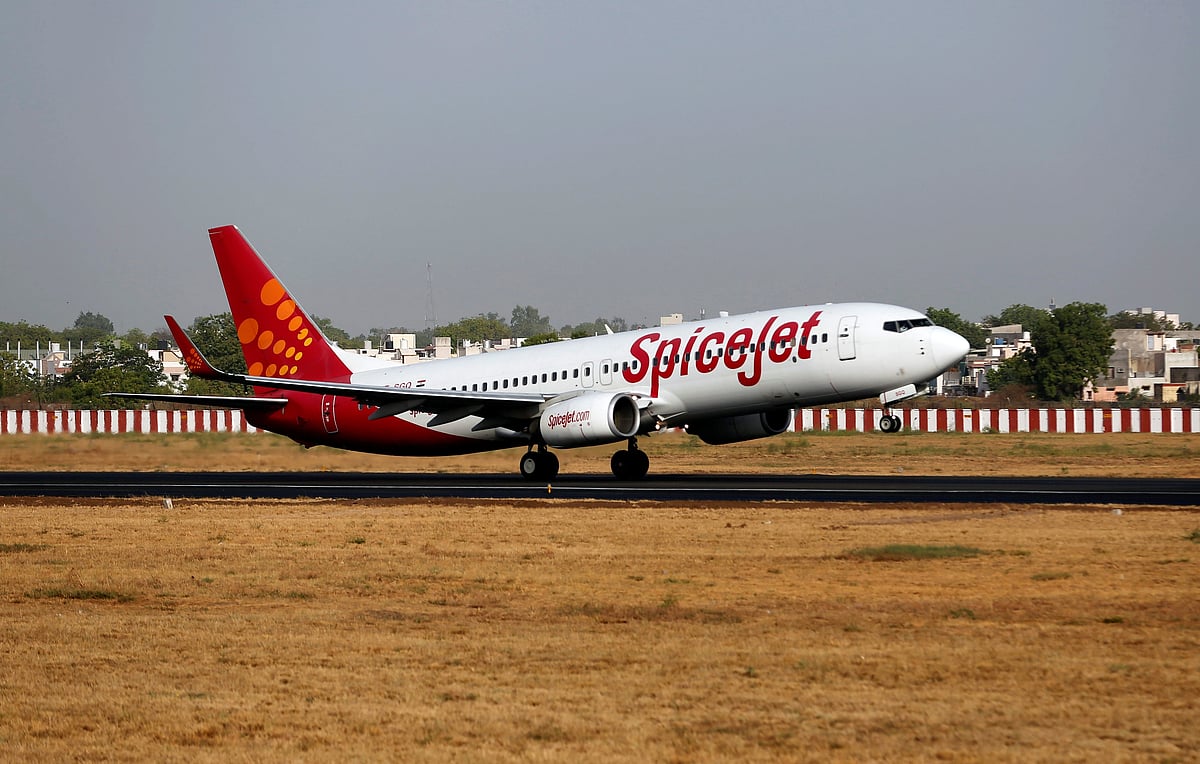 SpiceJet falls nearly 15% on bigger quarterly loss