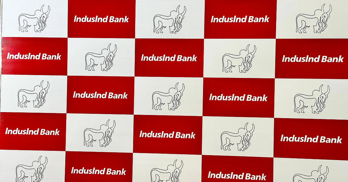 IndusInd Bank Sees Shareholding Pattern Change — FPIs, Mutual Funds Swap Roles Amid Turbulence