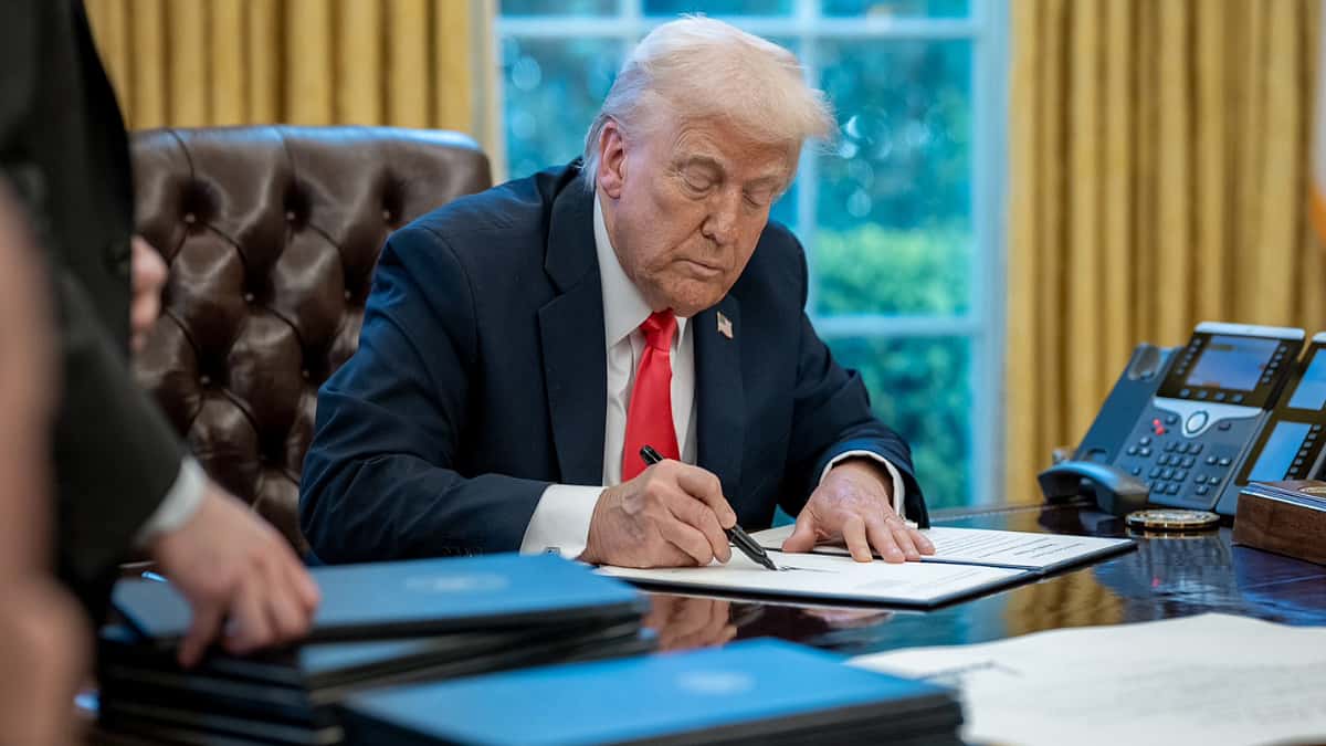 Trump Levies 50% Tariffs On Brazil; New Letters Issued To Iraq, Libya, Sri Lanka, Others — Key Highlights
