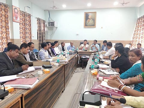 सनितपुर आरो बिस्वनात जिल्लाफोराव हाग्रा ओनसोलनि आयेन सोदांनायखौ नाफायफाफिन्नो जथुमा खुंफुंदों