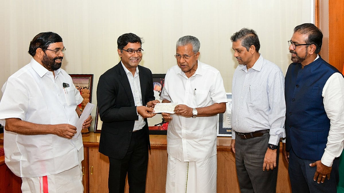 अदाणी ग्रुप ने वायनाड लैंडस्लाइड पीड़ितों के लिए दान किए 5 करोड़ रुपये, CM को सौंपा चेक अदाणी ग्रुप ने वायनाड लैंडस्लाइड पीड़ितों के लिए दान किए 5 करोड़ रुपये, CM को सौंपा चेक