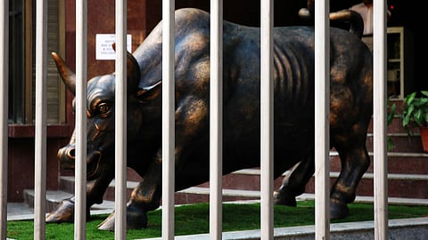  The raging bull statue at the Bombay Stock Exchange building. Photo credit: Sanjay Borade 