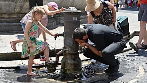  Heat wave in Europe: is this the price of humanity’s fossil fuel addiction? 