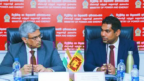  Kanchana Wijesekera, Power and Energy Minister, Sri Lanka discussing with Pankaj Jain. Secretary, Petroleum and Natural Gas, India 
