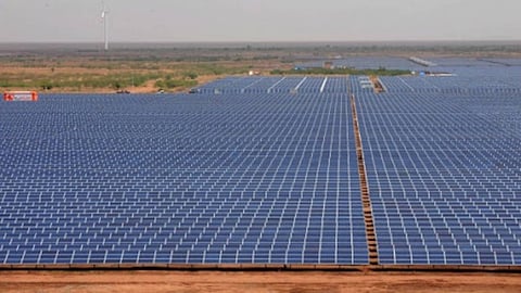  Solar projects will occupy in the range of 50,000-75,000 sq km of land 