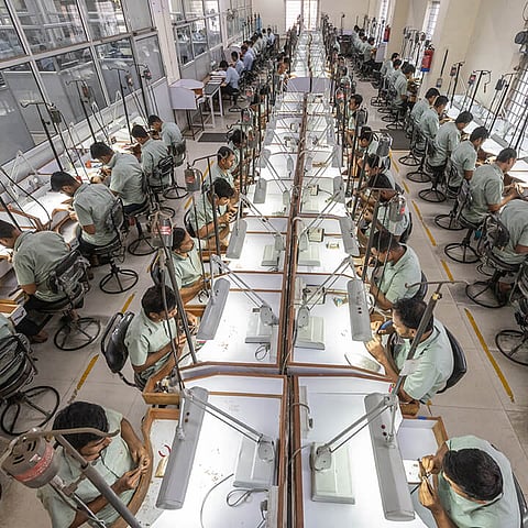 Diamond Trade Faces 1.7 Lakh Job Risk as US Tariffs Bite