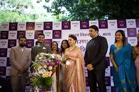 Madhuri Dixit with Dr. Saurabh Gadgil and PNG family at the launch of PNG’s 2nd Nashik store