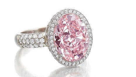 6.17-Carat Fancy Pink Diamond Leads Heritage’s Holiday Jewellery Auction