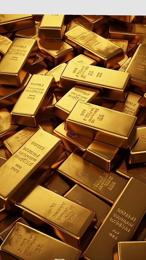 Gold Takes a Tumble: What’s Behind the Sudden Metals Slump?