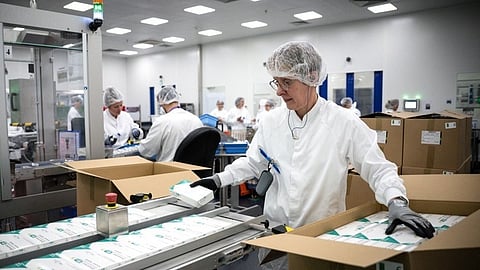 US–UK seal zero-tariff pharma deal, averting 100% hike & safeguarding £5 billion in British exports