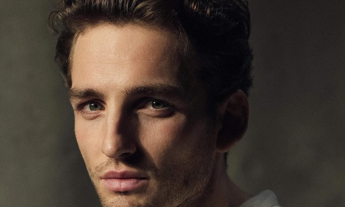 Laurie Davidson joins cast of Marie &